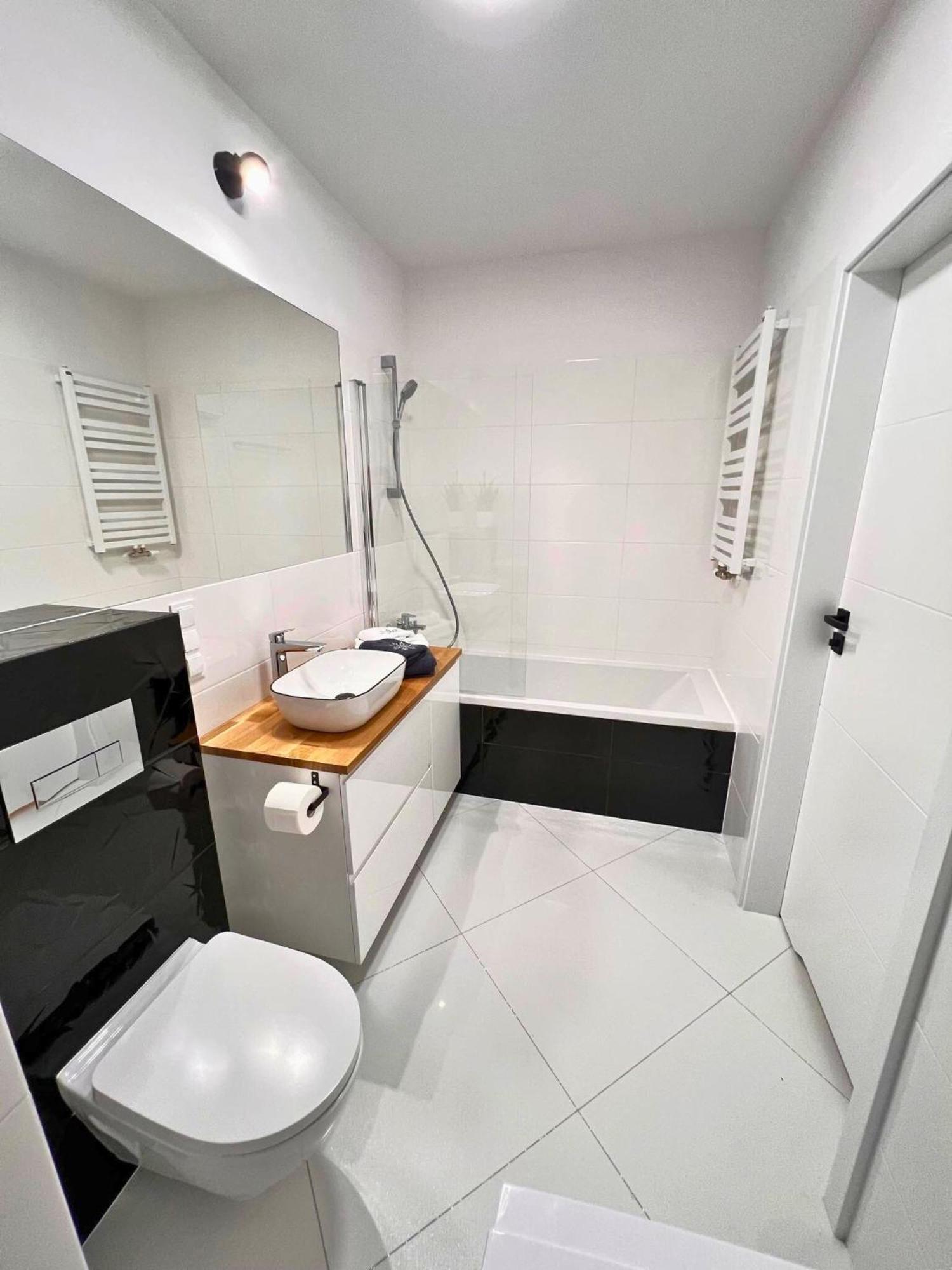 Apartament Purple Poznan Ngoại thất bức ảnh